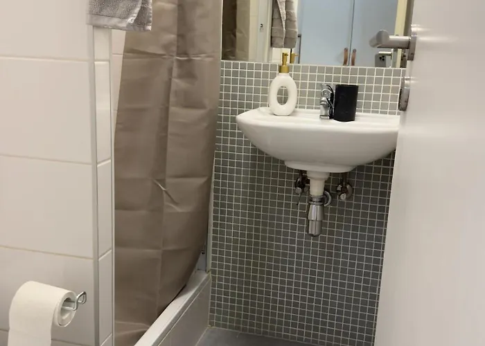 Smart For Work & Exploring 아파트 프라하